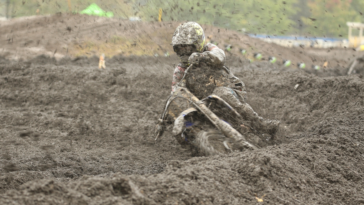 7 Tips to Get Your Bike Ready for a Mud Race – Engine Ice